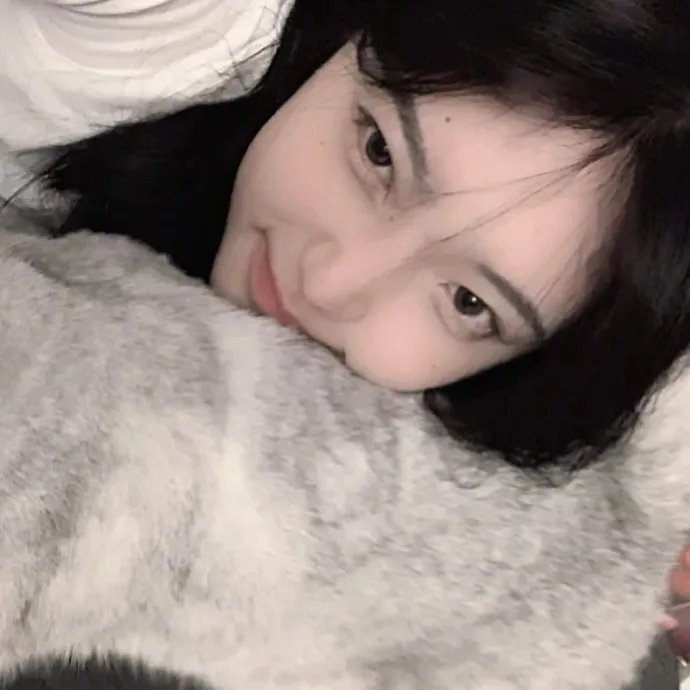 村里来了个直播女神